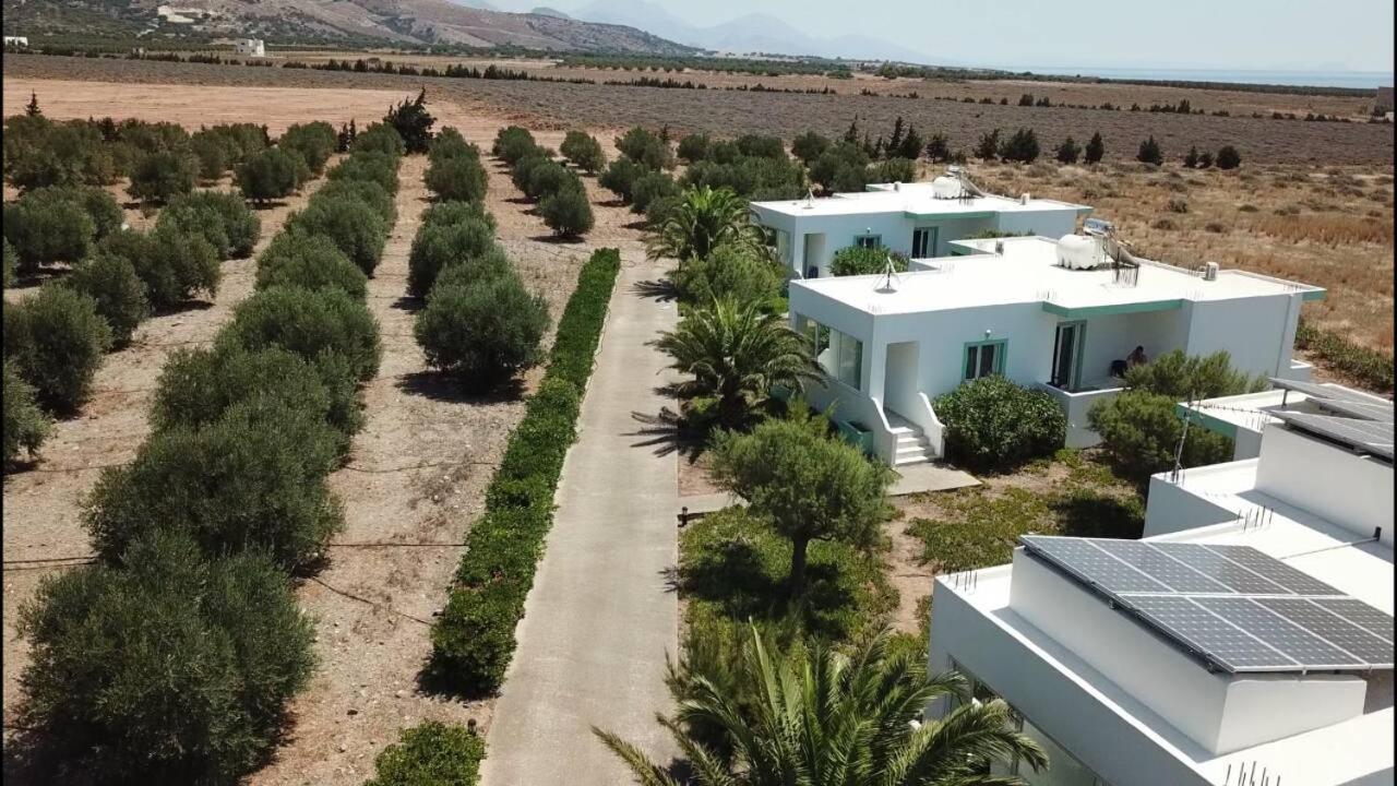 Notos Villas 弗朗哥卡斯特隆 外观 照片